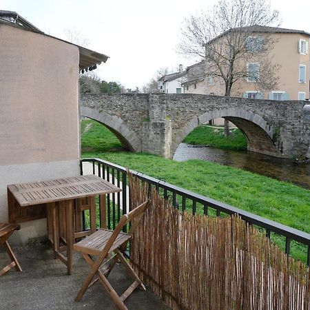 Auberge Du Vieux Pont Бринье Экстерьер фото